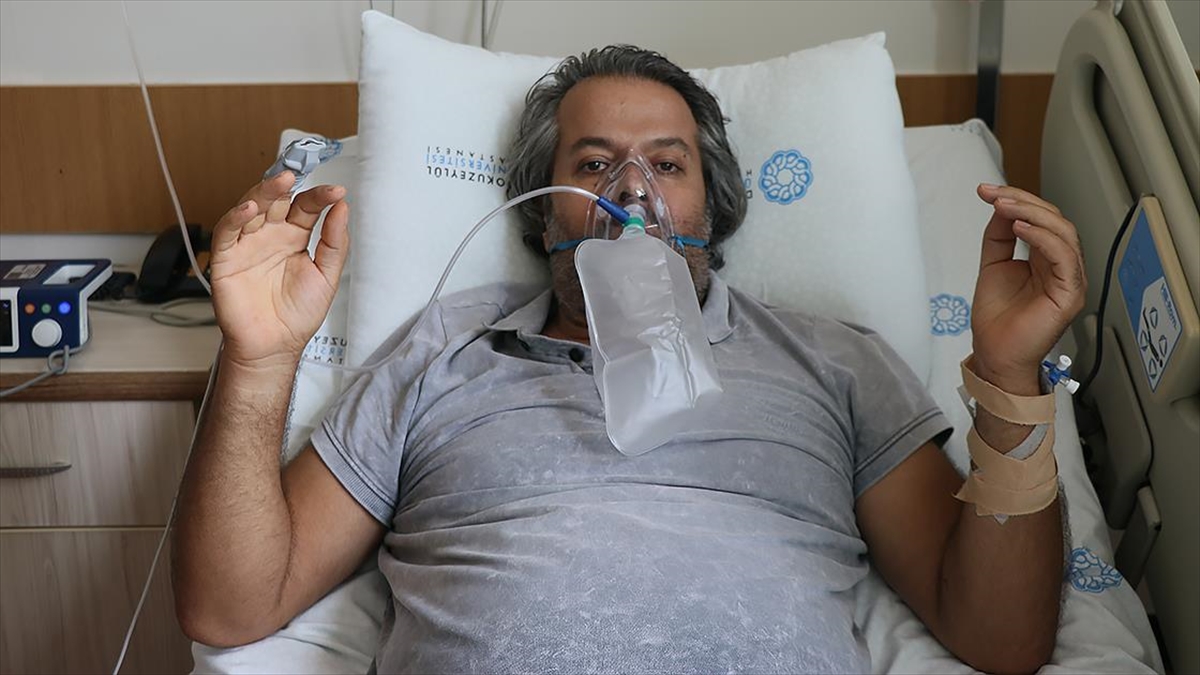 Kovid-19'a Yakalanan Müteahhit Aşı Olmamanın Pişmanlığını Yaşıyor