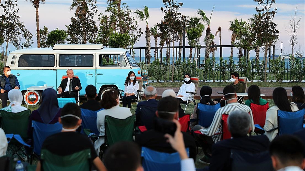 Cumhurbaşkanı Erdoğan: Tüm İmkanlarımızı Eğitim Öğretimin Her Kademesinde Kalitenin Yükseltilmesine Teksif Edeceğiz