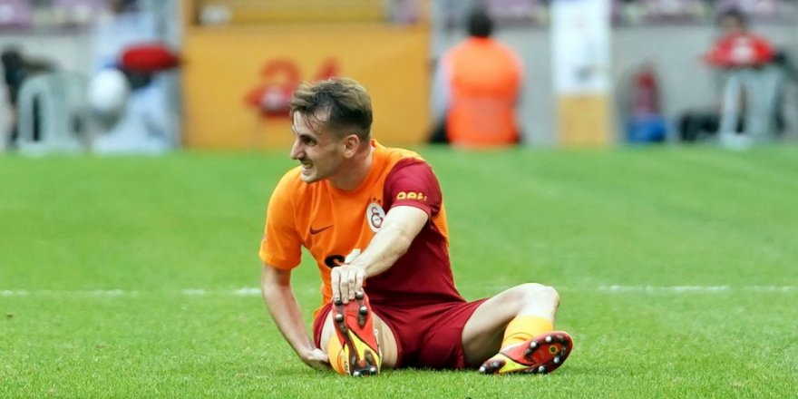 Aslan Evinde Yıkıldı