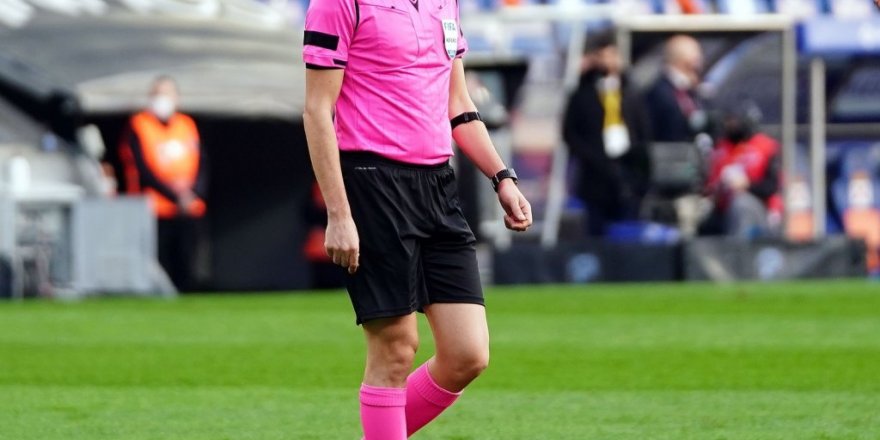 Kayserispor - Galatasaray maçını Yaşar Kemal Uğurlu yönetecek