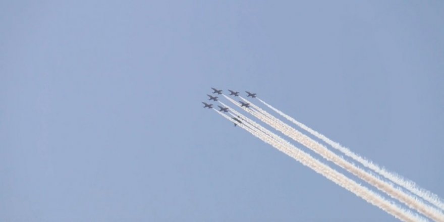 TEKNOFEST öncesi İstanbul Boğazı’nda gösteri uçuşu