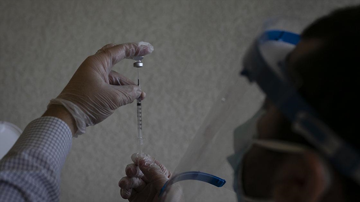 ABD Yönetimi Tüm Yabancı Ülke Vatandaşlarına Aşı Zorunluluğu Getirmeye Hazırlanıyor