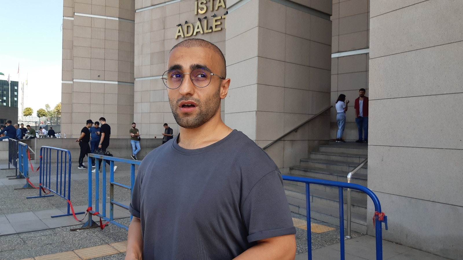 Metrobüs Üstünde Kıta Geçen Youtuber Serbest Bırakıldı