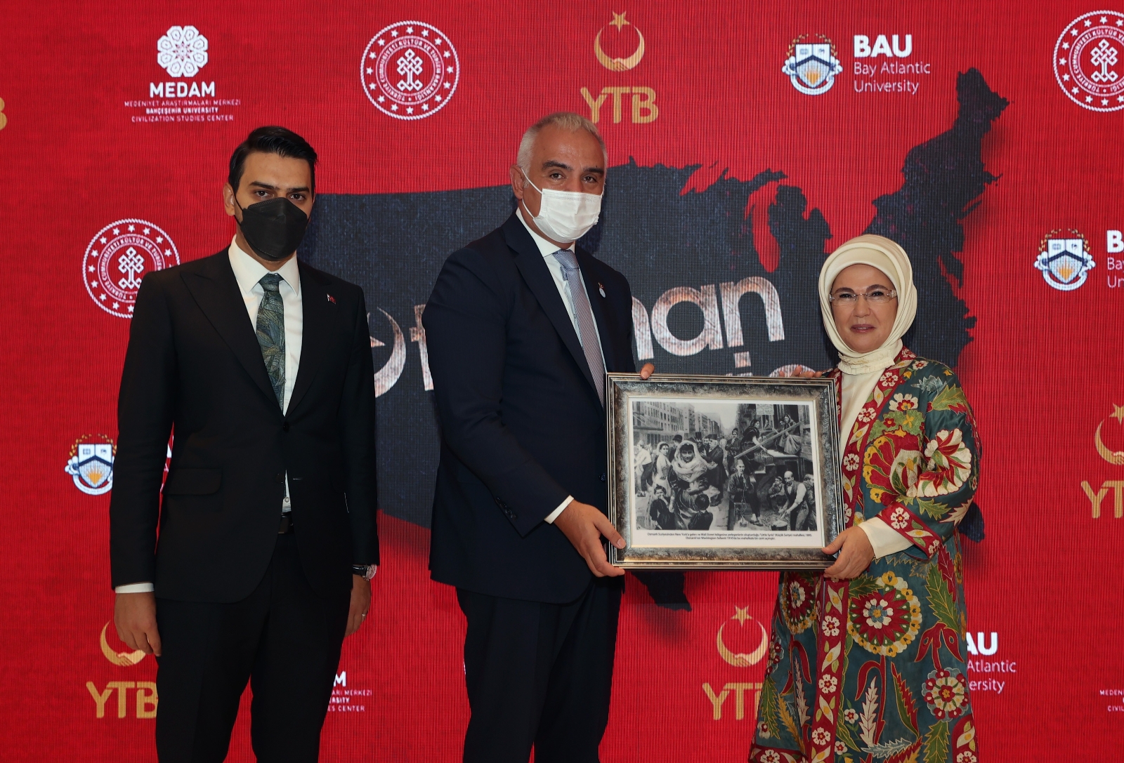 Emine Erdoğan "Osmanlı’nın Amerika’sı” belgesel filminin ABD’deki tanıtımına katıldı
