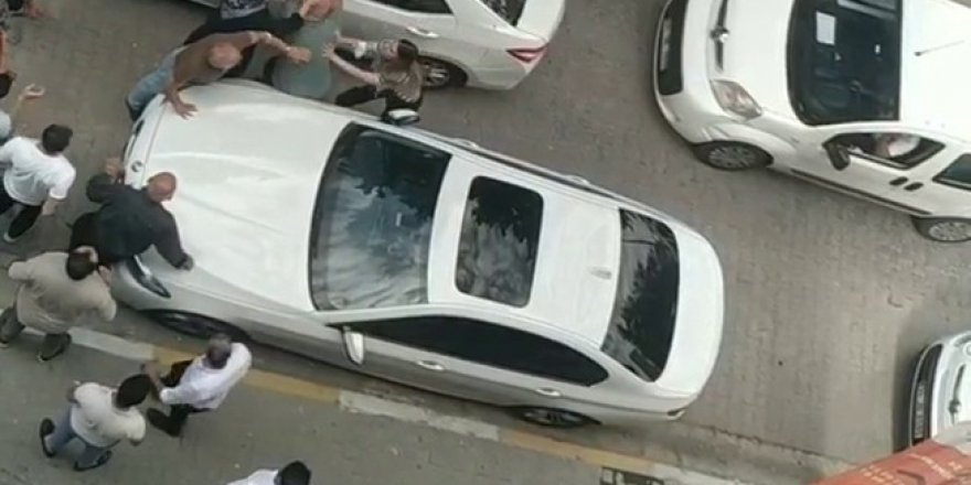 İstanbul Avcılar’da Yol Kavgasına Kadınlar Da Karıştı