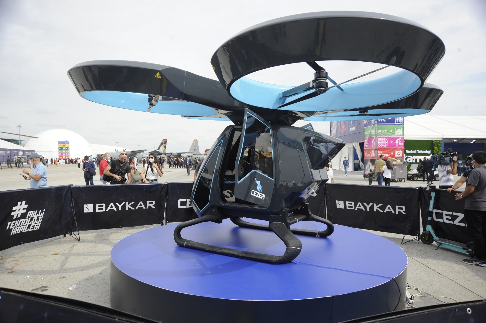Türkiye’nin ilk uçan arabası Cezeri’ye yoğun ilgi