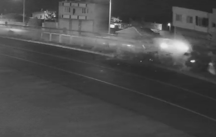 5 Kişinin Yaralandığı Kaza Güvenlik Kamerasında