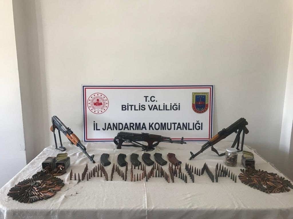 Bitlis’te Çok Sayıda Mühimmat Ele Geçirildi