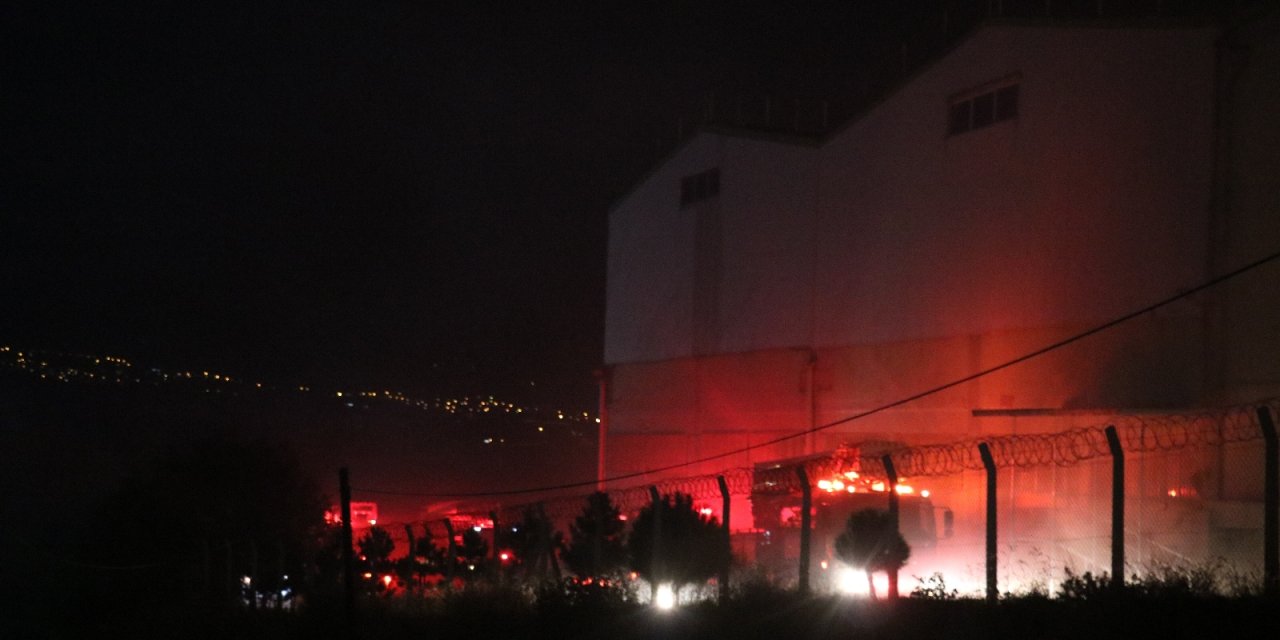 Kahramanmaraş’ta İplik Fabrikasında Yangın çıktı