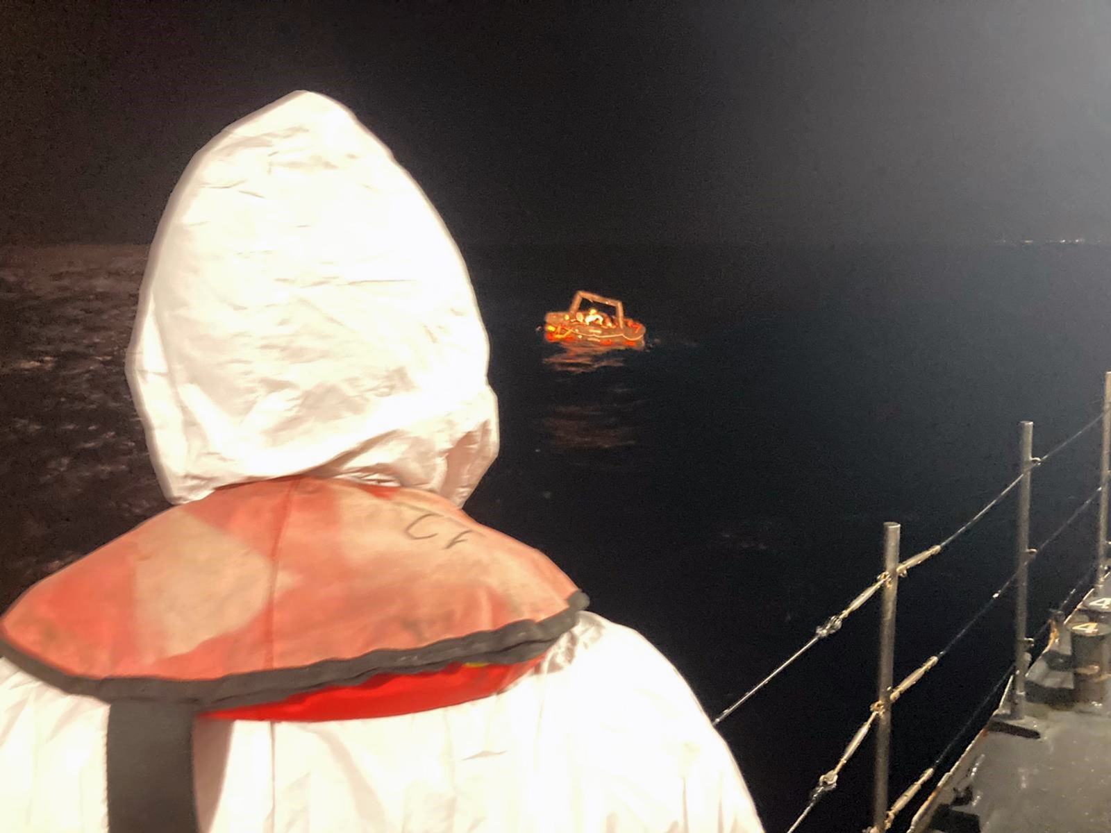 Marmaris’te 15 Düzensiz Göçmen Kurtarıldı