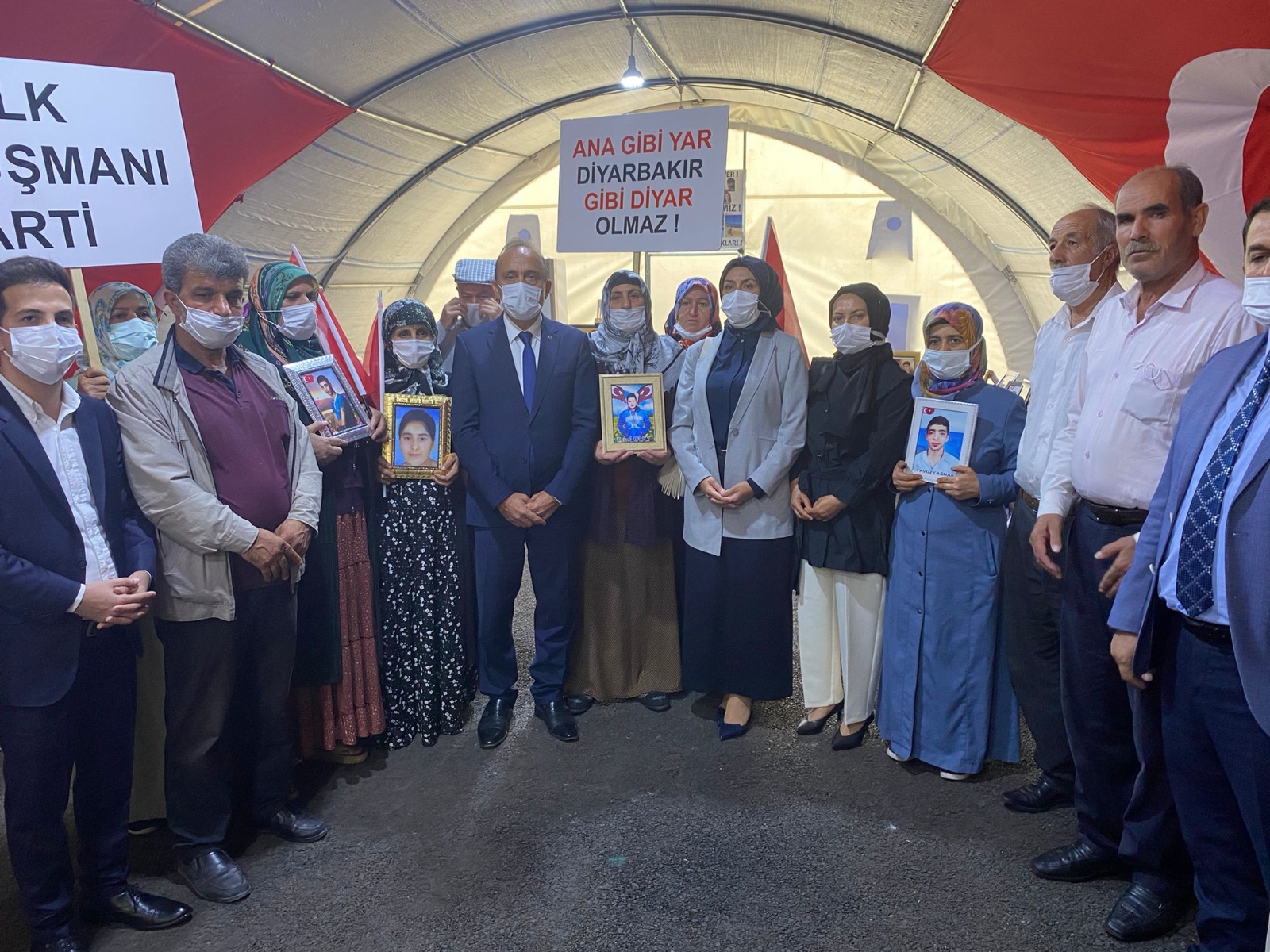 Aileler direniyor, destekler çığ gibi büyüyor