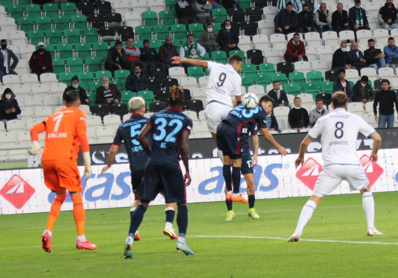 Süper Lig: Konyaspor: 2 - Trabzonspor: 2 (Maç sonucu)