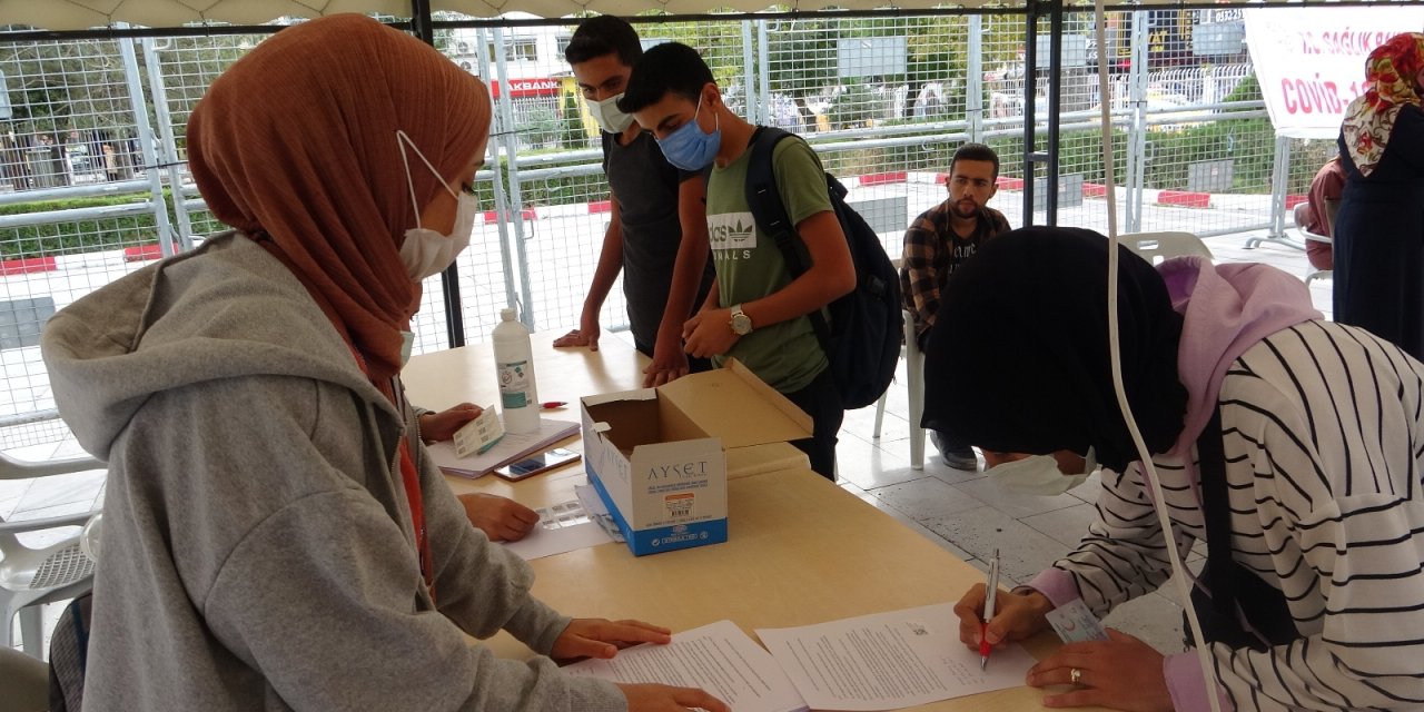 Van’da ikinci ve üçüncü doz aşı seferberliği