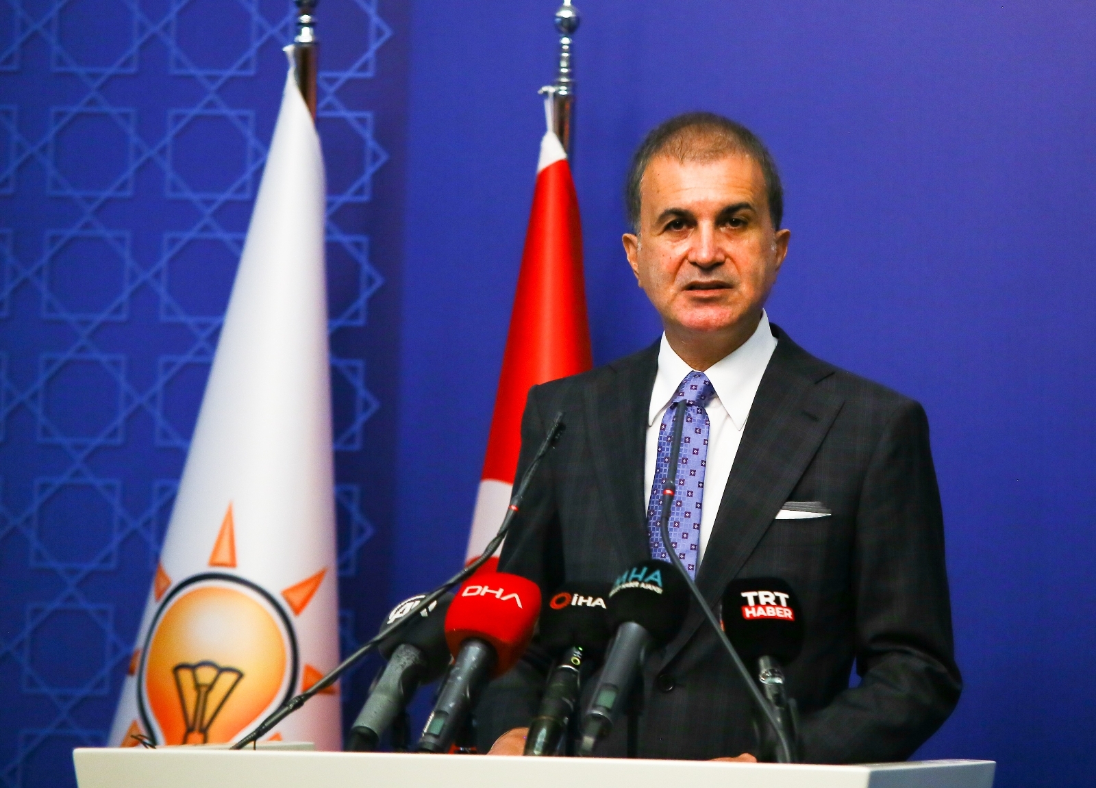 AK Parti Sözcüsü Çelik: "Alevi-Sünni vatandaş gibi bir ayrımı asla kabul etmiyoruz"