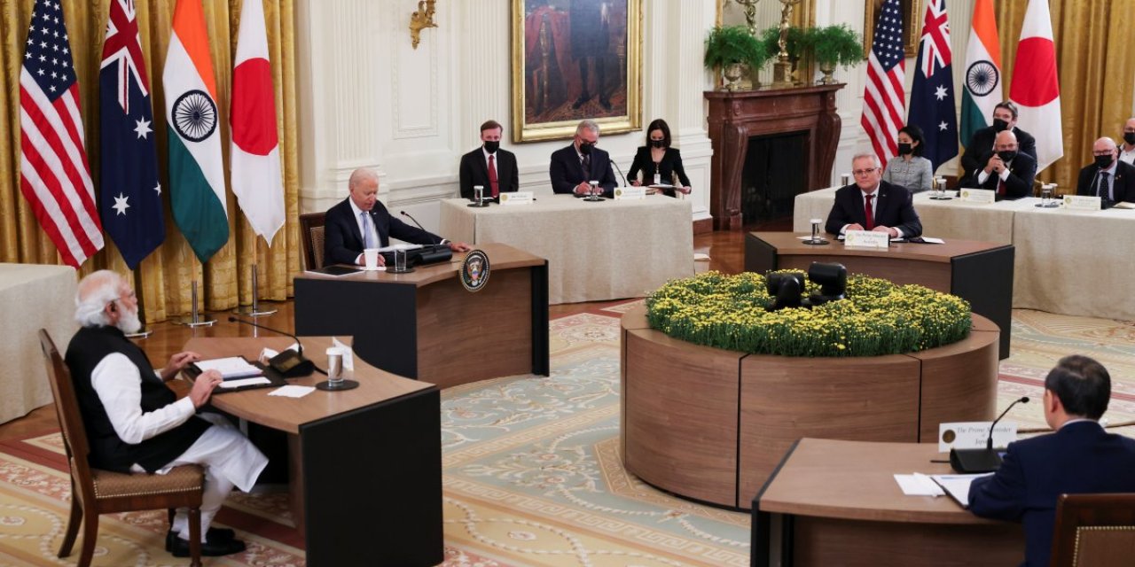 Joe Biden, Japonya Başbakanı Yoşihide ile görüştü