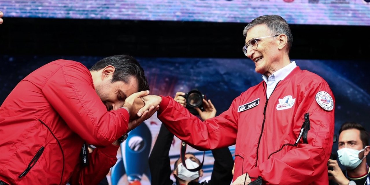 Aziz Sancar, TEKNOFEST'te gençlerle bir araya geldi