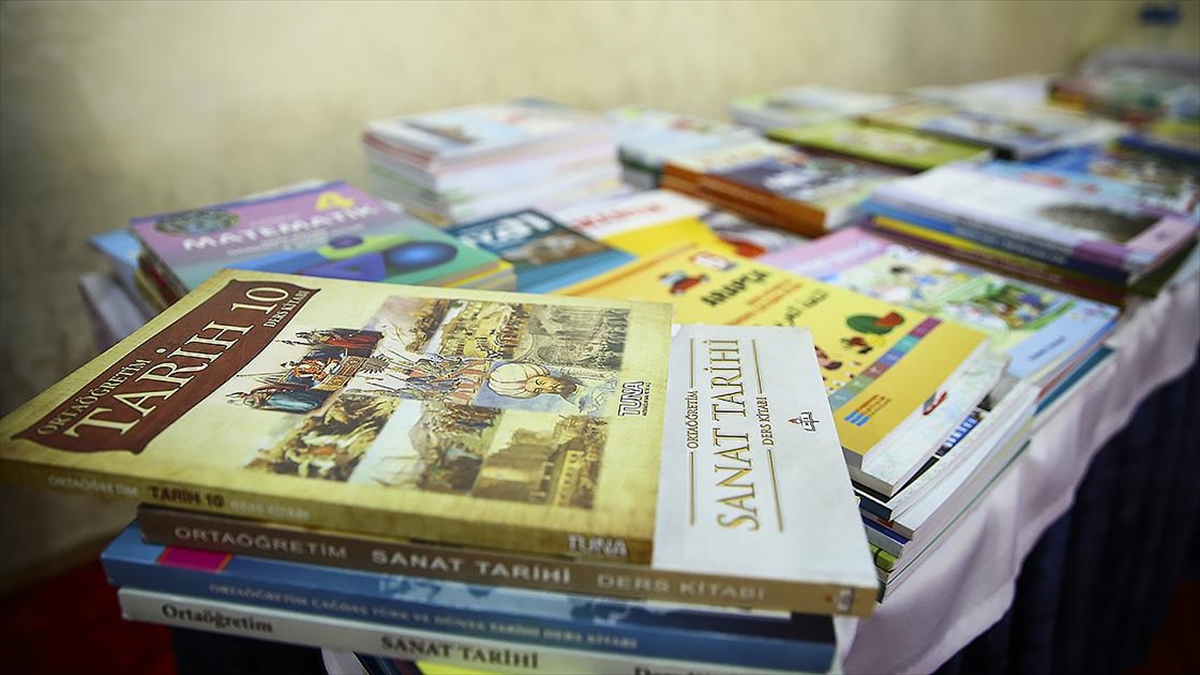 Meb Okulları Yardımcı Kaynaklar Konusunda Uyardı
