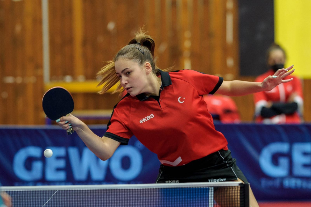 Milli masa tenisçi Ece Haraç, Almanya'da galibiyetle başladı