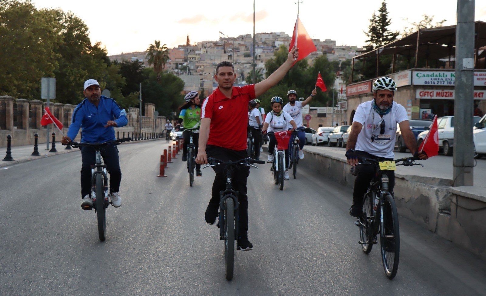 Şanlıurfa’da farkındalık için pedal çevirdiler