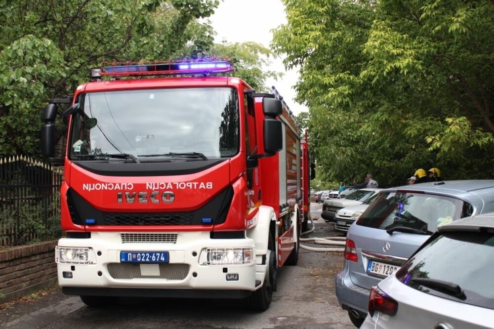 Kosova’da 2 belediye binasına saldırı