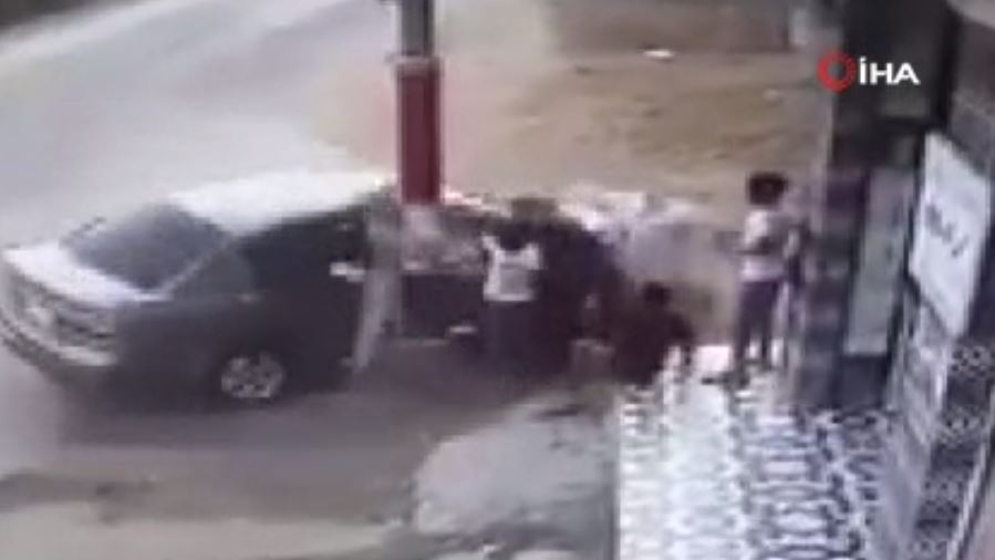 Mısır’da Kontrolden Çıkan Araç Düğünü Kana Buladı: 3 Yaralı