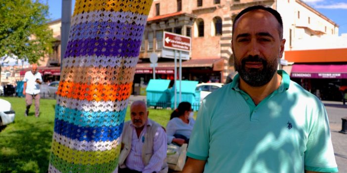 Ağaçlar lif örgülerle giydirildi