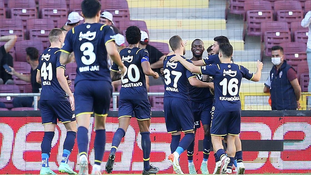 Fenerbahçe Hatay Deplasmanından Lider Dönüyor