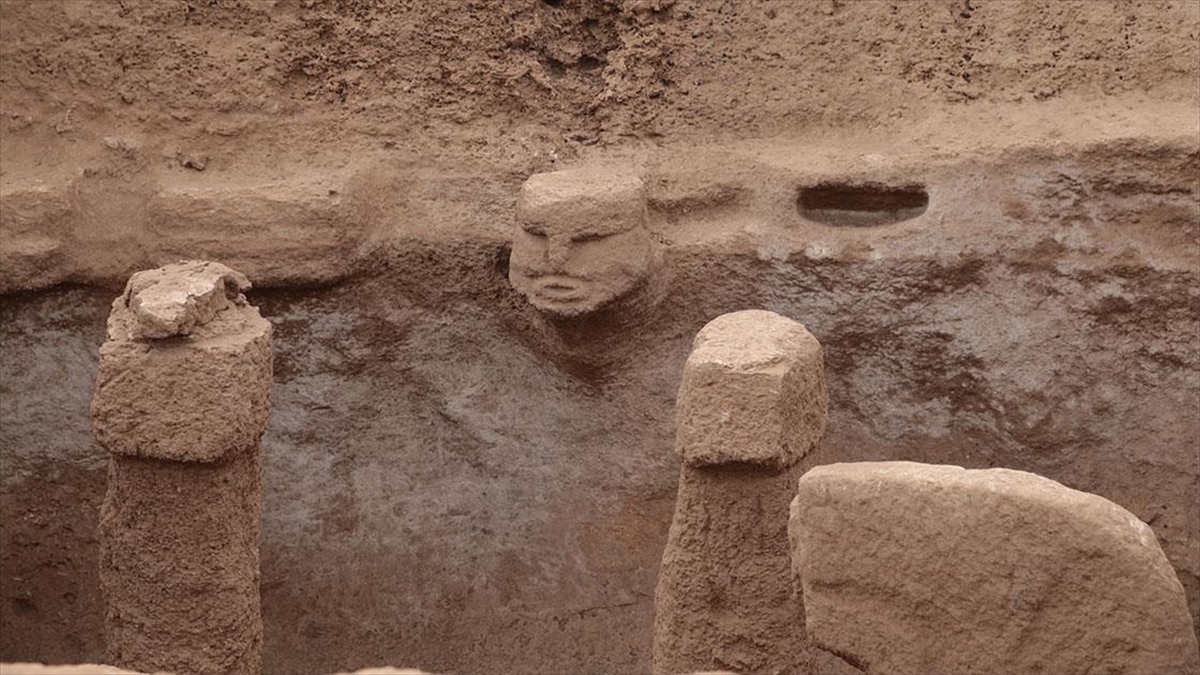 Karahantepe'deki İnsan Betimlemeleri Ve 3 Boyutlu Heykeller Tarihe Işık Tutacak