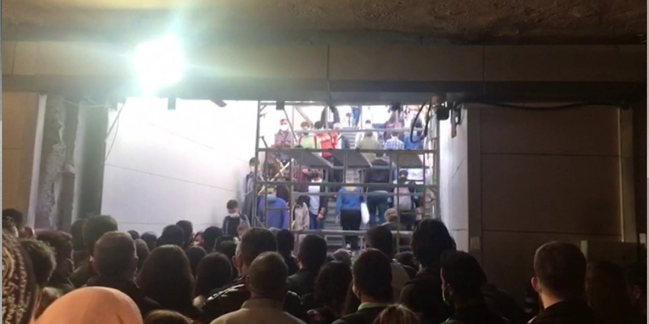 Uzunçayır metrobüs durağında iskele yoğunluğu