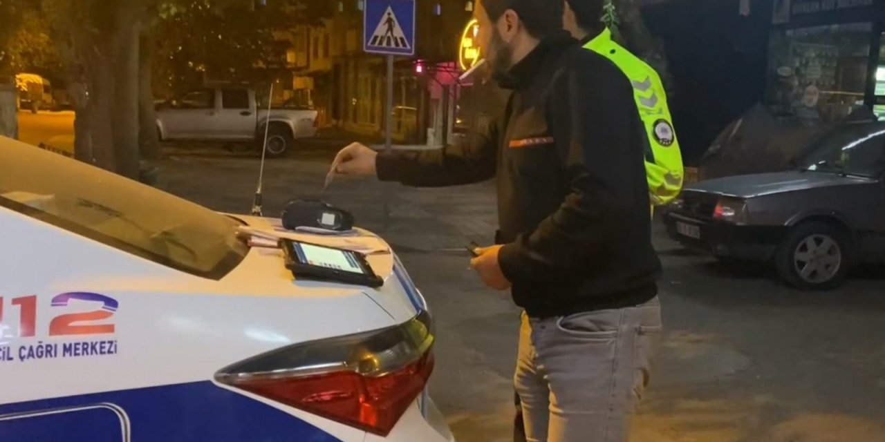 Bursa'da alkollü sürücü alkolmetreyi pos cihazı zannetti: ödeme yapmaya çalıştı!