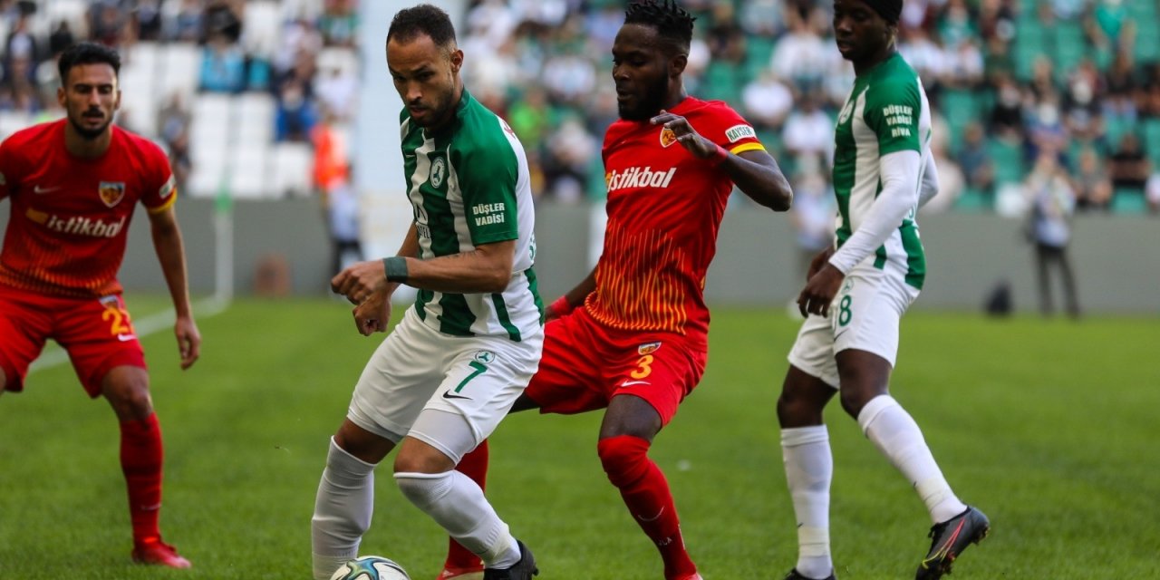 Joseph Attamah sezonun ilk golünü attı