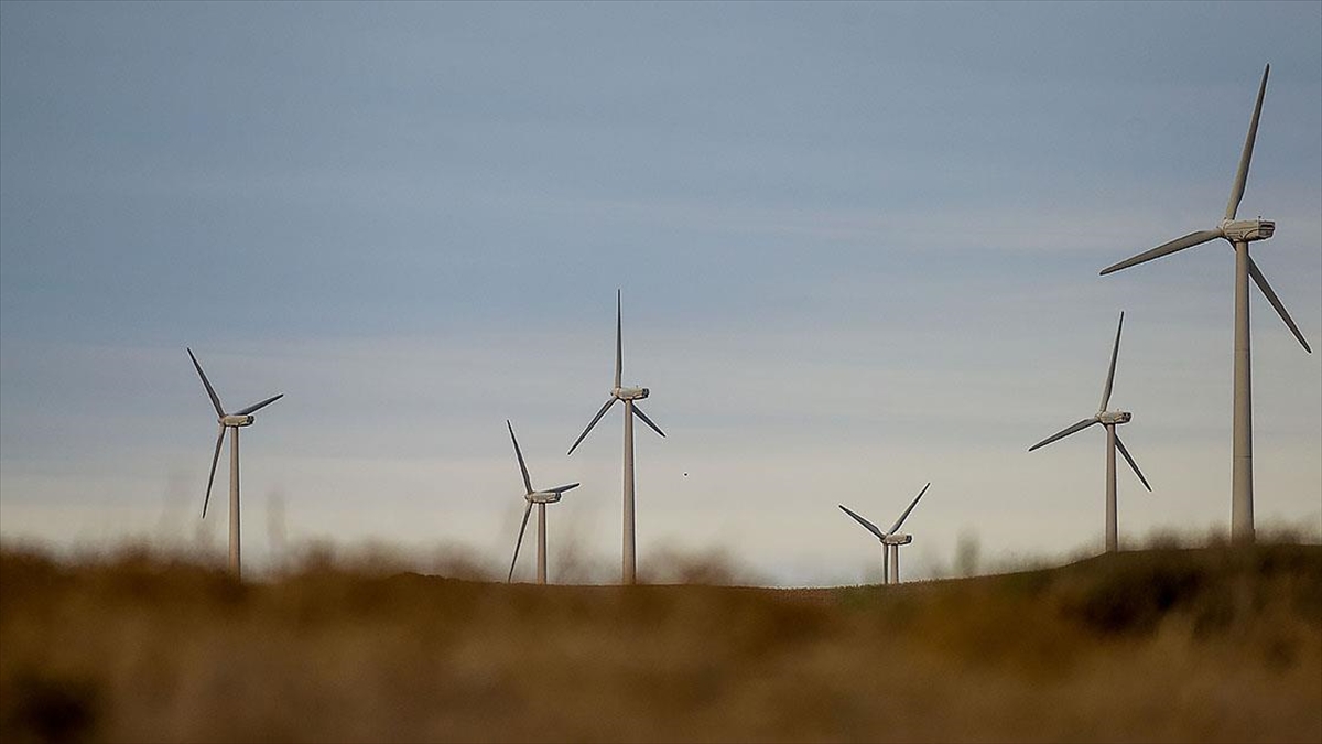 Rüzgar Ve Güneşten Elektrik Üretimi İthal Kömürle Üretimden Ucuz Hale Geldi