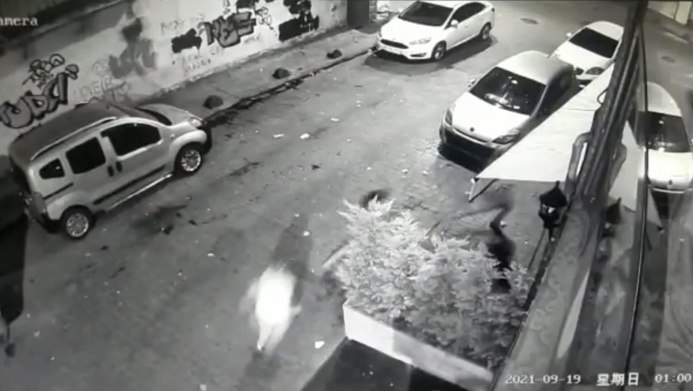 Kasımpaşa’da kınada yaşanan cinayet anları kamerada