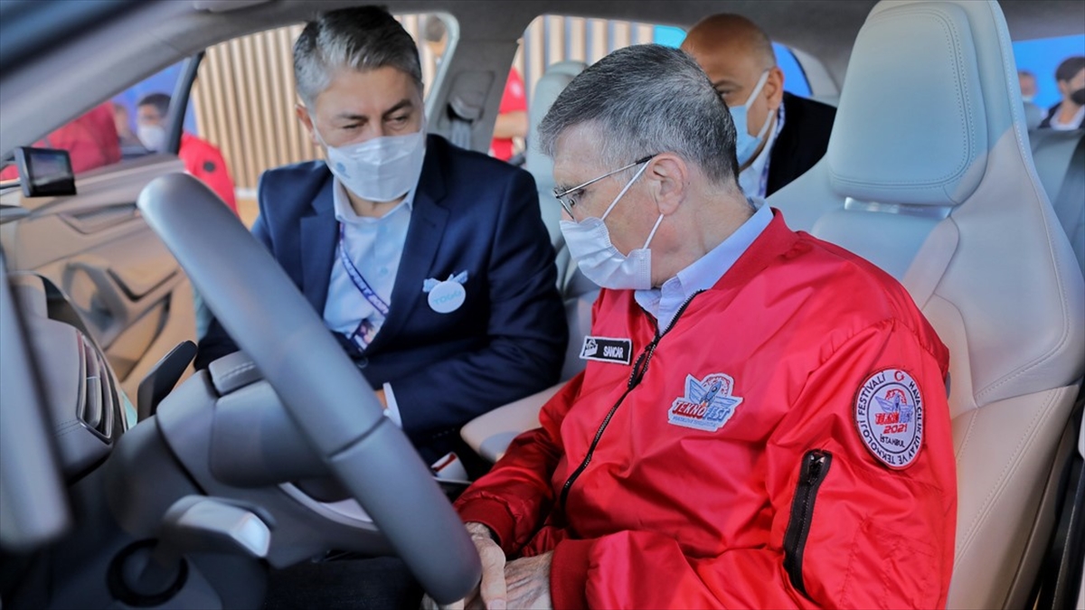 Nobel Ödüllü Türk Bilim İnsanı Sancar, Togg'un Direksiyonuna Geçti