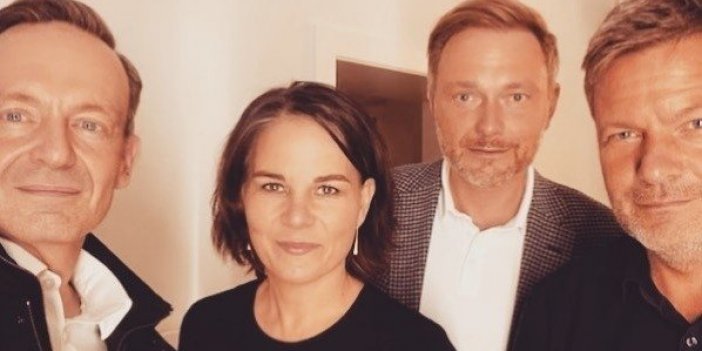 Almanya’da koalisyon görüşmeleri öncesi Yeşiller ile FDP bir araya geldi