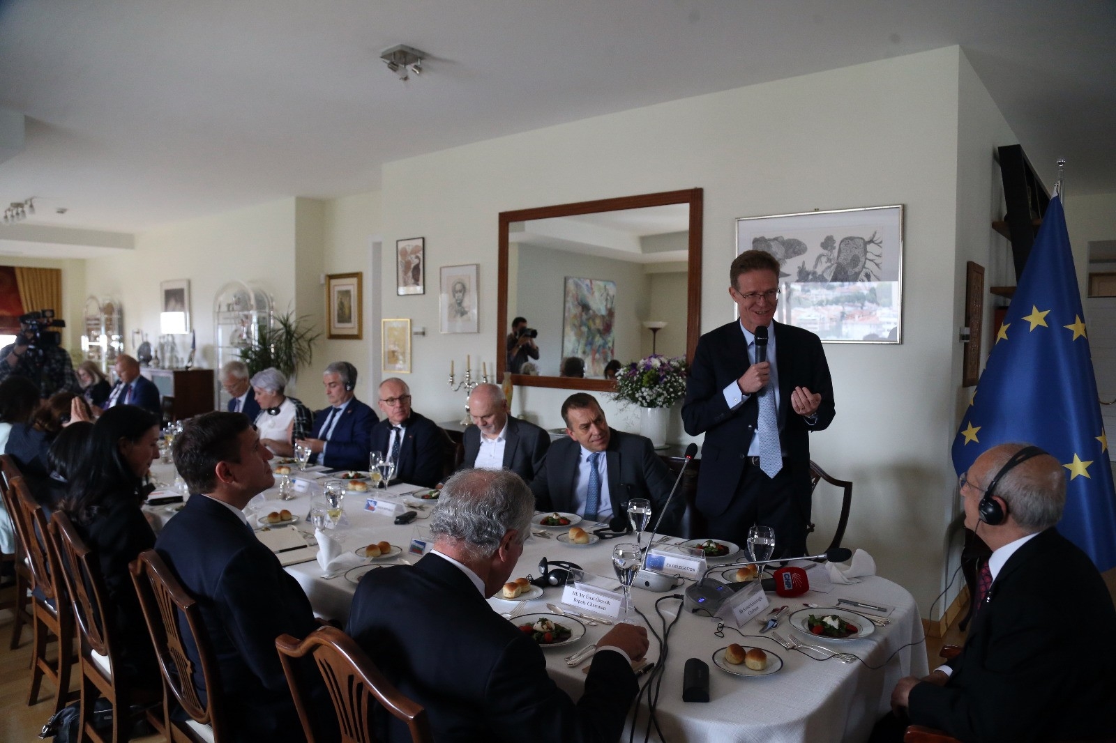 Kılıçdaroğlu, AB Türkiye Delegasyonu Başkanı Landrut ile bir araya geldi