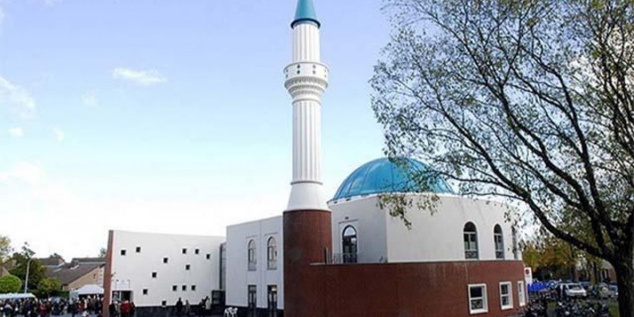 Fransa'da denetlenen 89 caminin 3'te 1'i kapatıldı