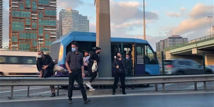 Kadıköy’de minibüsçülerin ‘ölüm durağı’ tehlike saçıyor