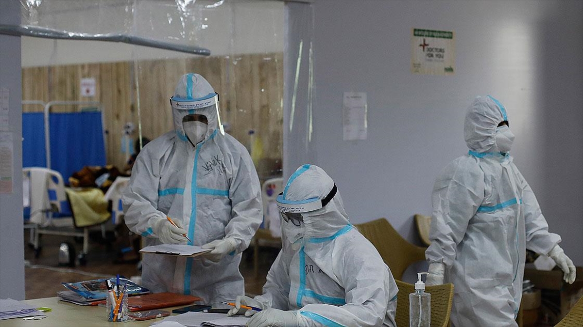 Akademide Kovid-19 Konulu Makalelerde 'hakemsiz Dergi' Tartışması