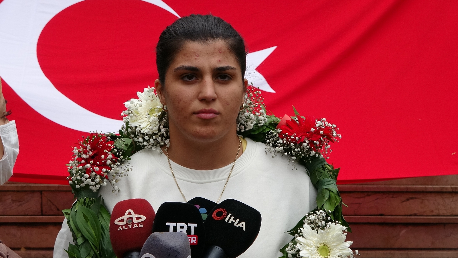 Busenaz Sürmeneli: "Dünya Şampiyonası’nda Dövüşmeyi İstiyorum"