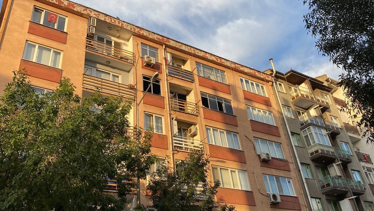 Bursa’da korkutan yangın: Faciadan son anda kurtuldular