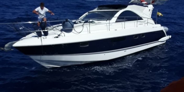 Arızalanan motoryat sürüklendi, 2 kişi kurtarıldı