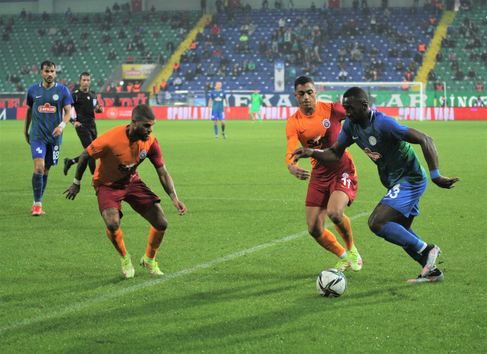 Süper Lig: Çaykur Rizespor: 2 - Galatasaray: 3 (Maç sonucu)
