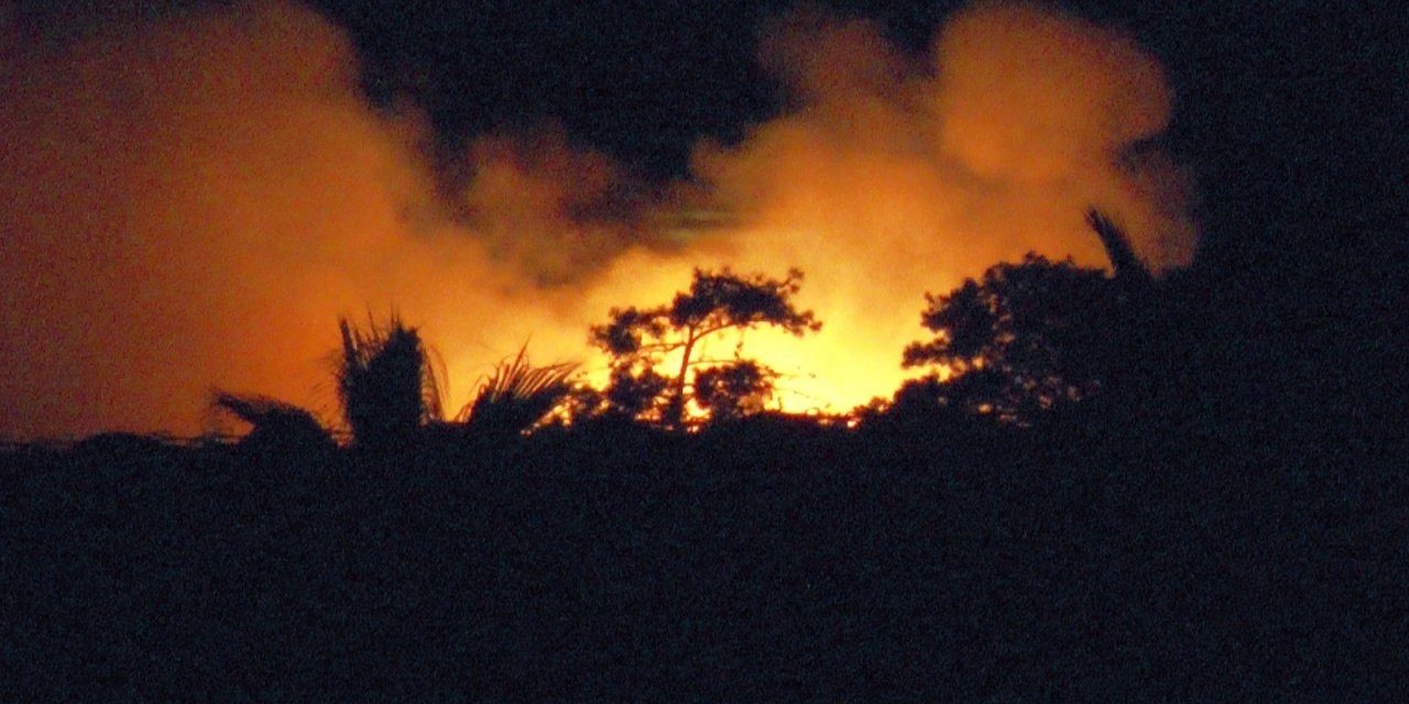 5 yıldızlı otelin yakıt tankı patladı, saatler süren yangın güçlükle kontrol altına alındı