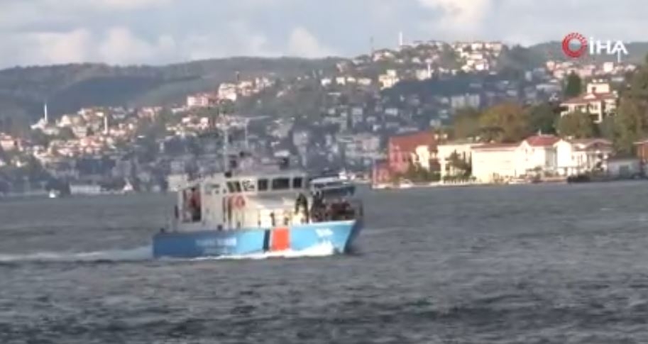Bulgar Sahil Güvenlik Botu İstanbul Boğazı’ndan Geçti