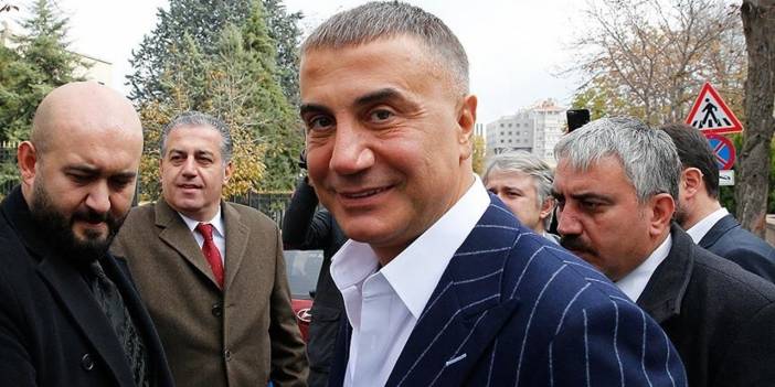 Sedat Peker 2.5 milyar dolarlık listeyi ele geçirdiğini açıkladı. Listede kimler var kimler...