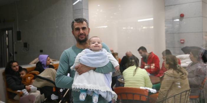 Hatay'da Depremzedelerin Barınma İhtiyaçları Karşılanıyor