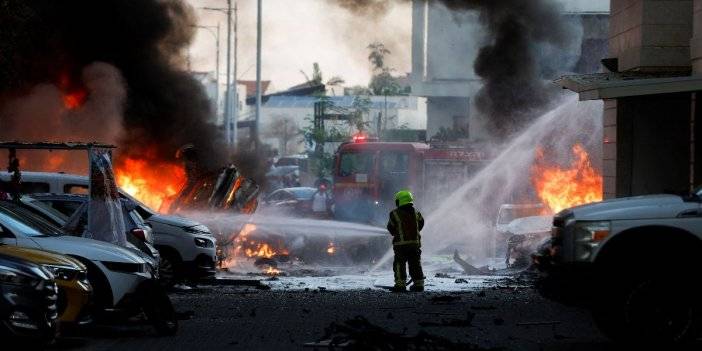 Hamas ve İsrail saldırı başlattı, ‘savaş durumu’ ilan edildi