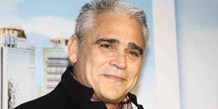 Oyuncu Tolga Savacı, Abd'de Geçirdiği Kalp Krizi Sonucu Hayatını Kaybetti