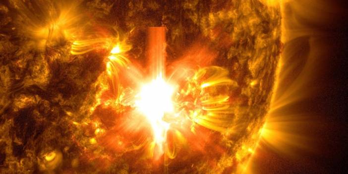 Kuzey Yarım Kürede Şiddetli "Jeomanyetik Fırtına" Bekleniyor